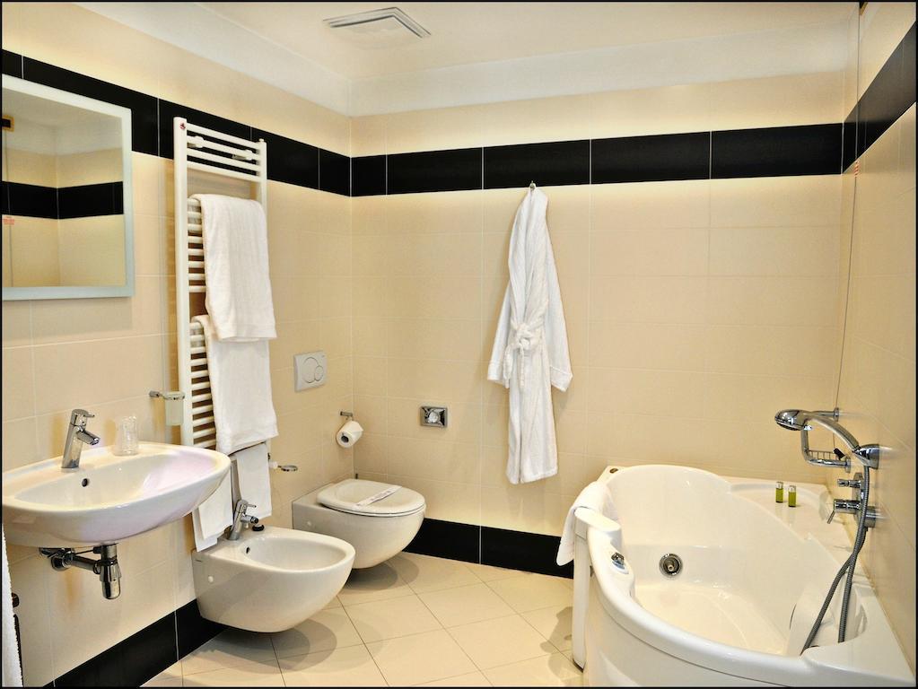 Classic Double or Twin Room,719367469:JPEG